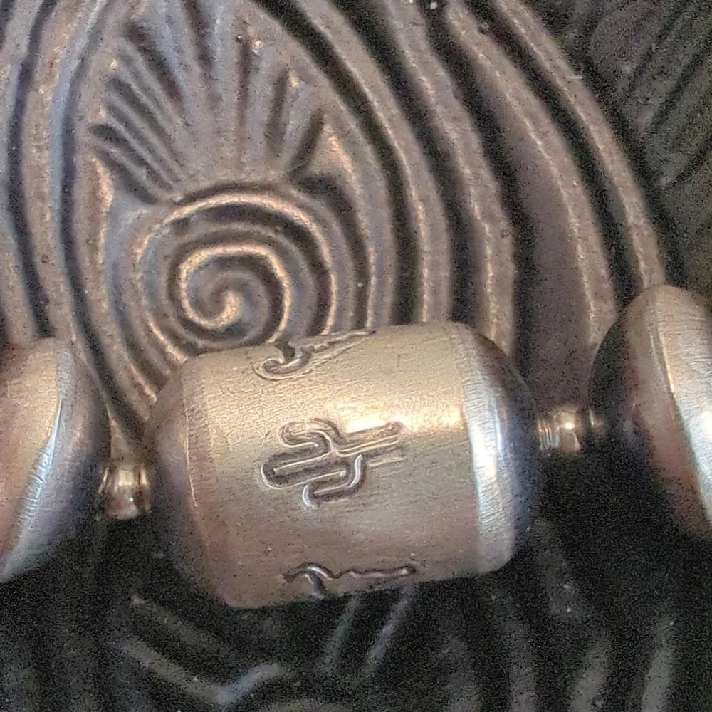 Navajo Pearl Saucer Sterling Silver Handmade Bracelet NWT - Picture 5 of 13